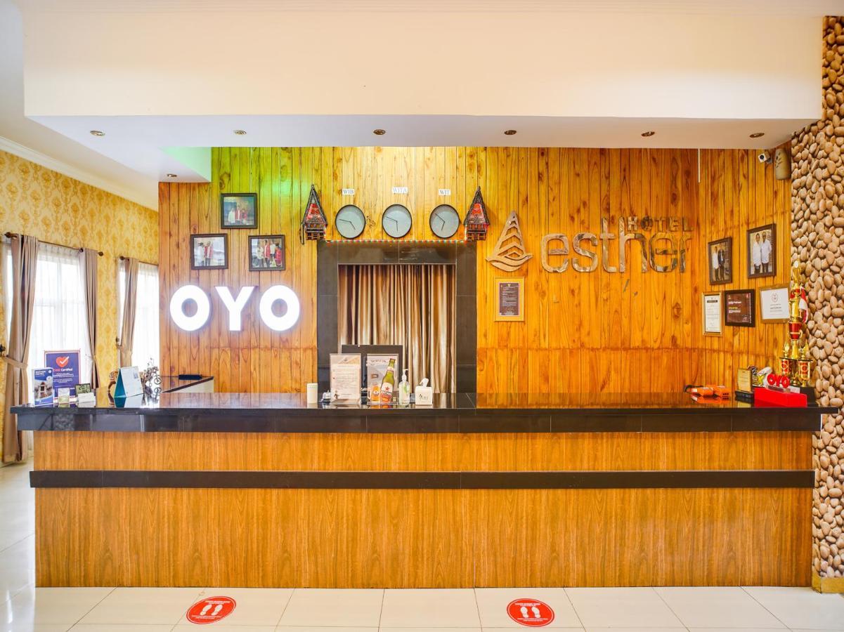 Capital O 540 Esther Hotel Balige Εξωτερικό φωτογραφία
